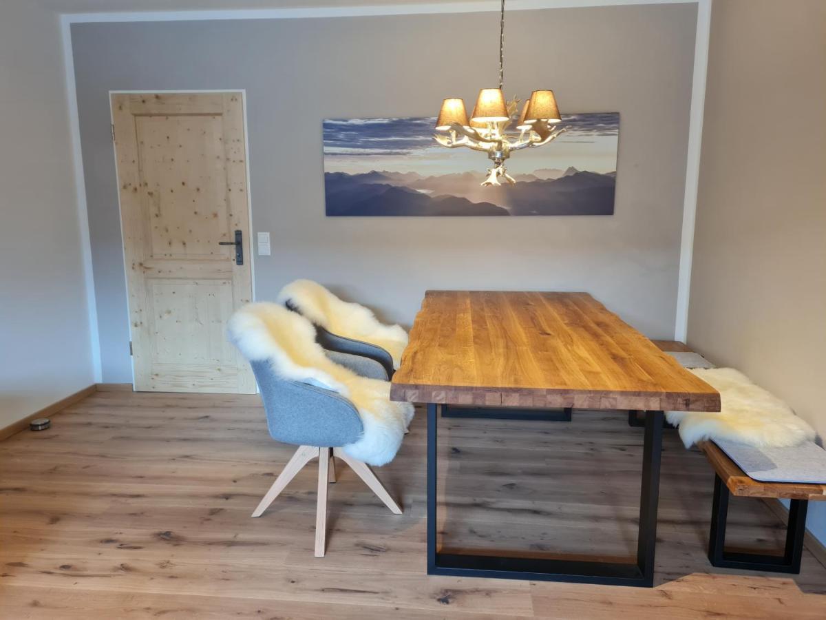 Ferienwohnung Eckenhuette Гармиш-Партенкирхен Екстериор снимка